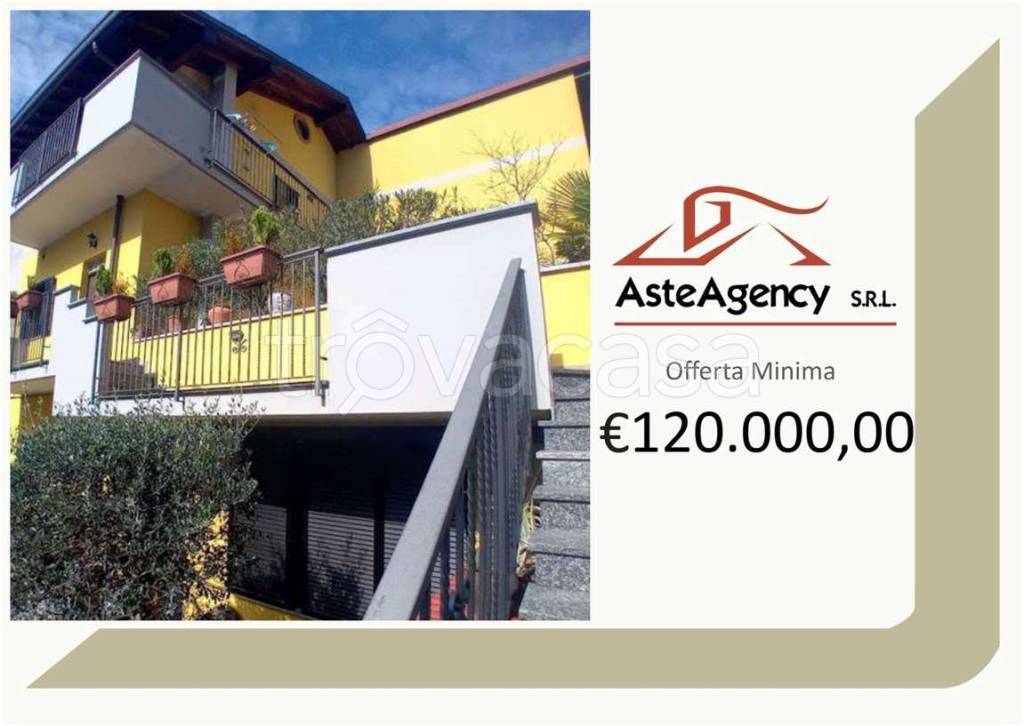 casa indipendente in vendita a Castellanza in zona Castegnate