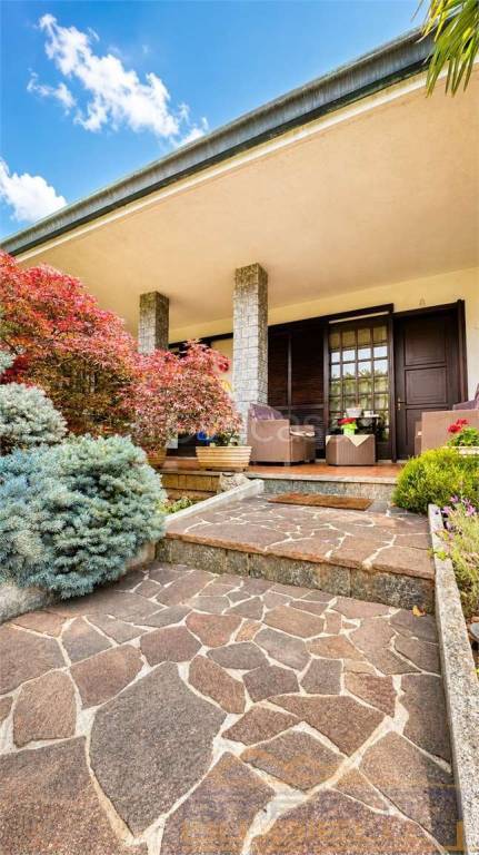 casa indipendente in vendita a Castellanza in zona Buon Gesù