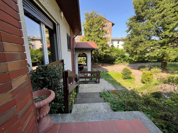 casa indipendente in vendita a Castellanza