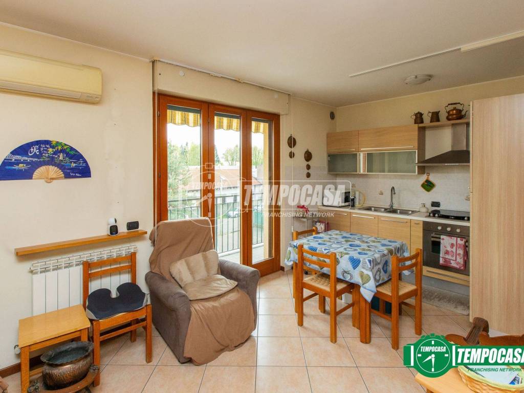 appartamento in vendita a Castellanza in zona Buon Gesù
