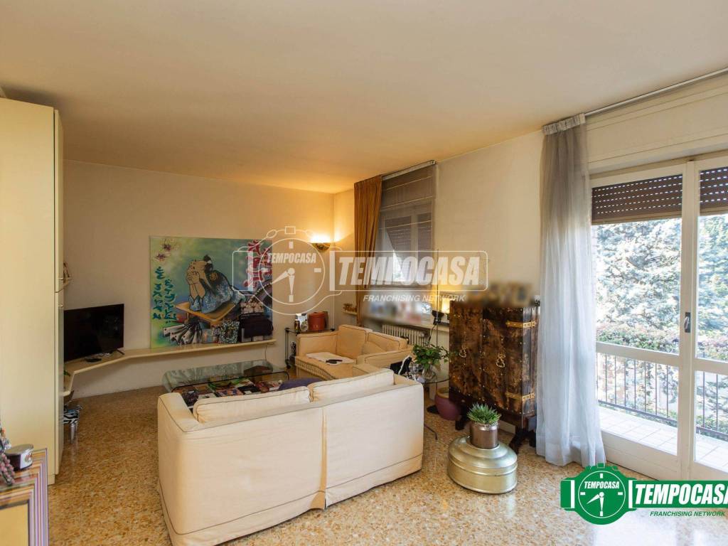 appartamento in vendita a Castellanza in zona Castegnate