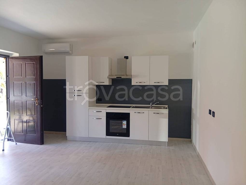 appartamento in vendita a Castellanza in zona Castegnate