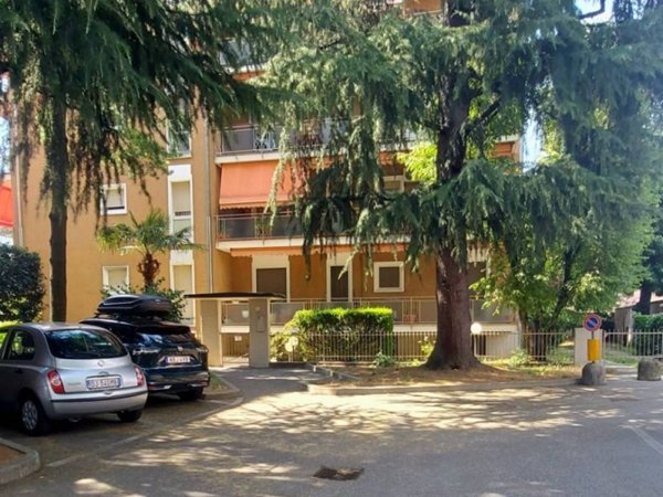 appartamento in vendita a Castellanza in zona Castegnate