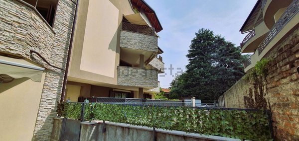 appartamento in vendita a Castellanza in zona Castegnate