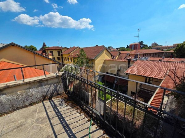 appartamento in vendita a Castellanza in zona Castegnate
