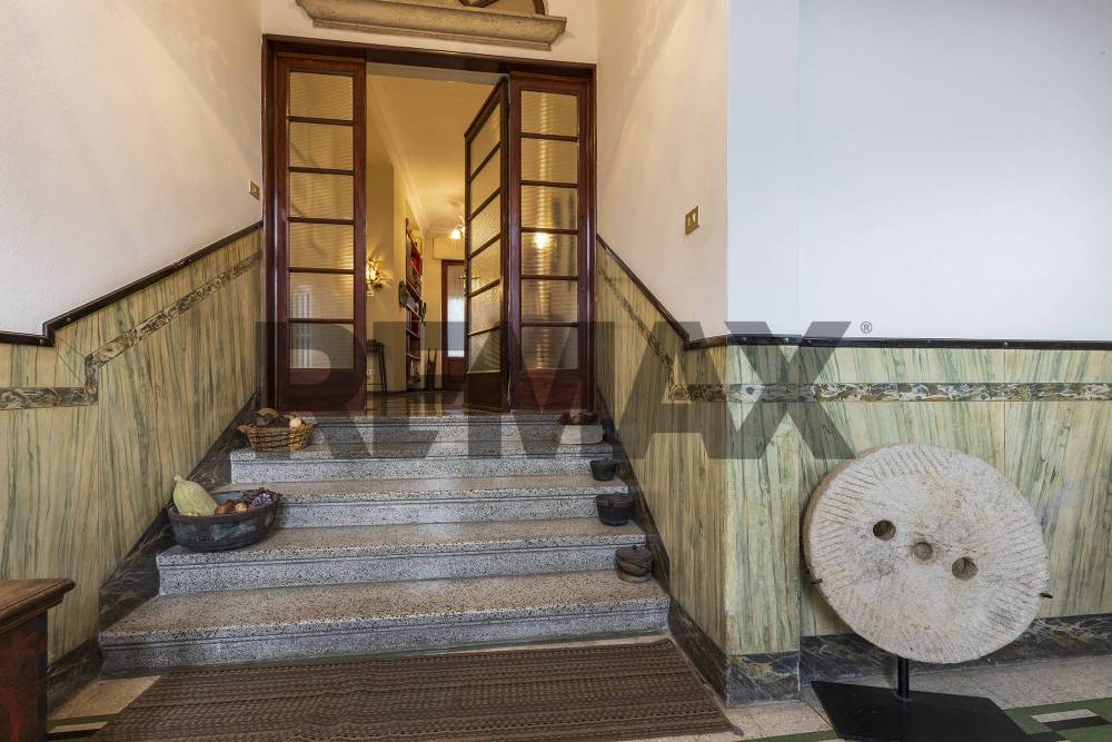 casa indipendente in vendita a Castellanza in zona Castegnate