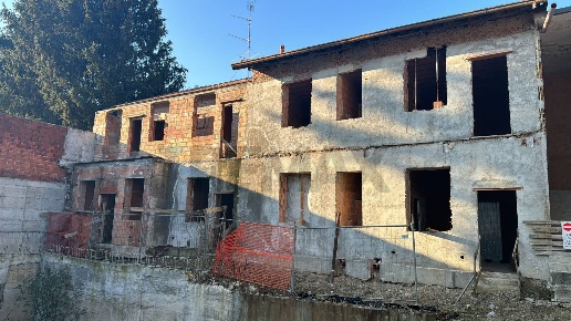 casale in vendita a Castellanza in zona Castegnate