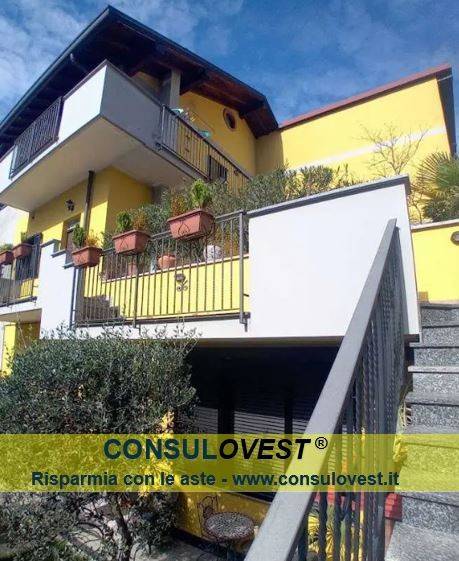 appartamento in vendita a Castellanza in zona Castegnate