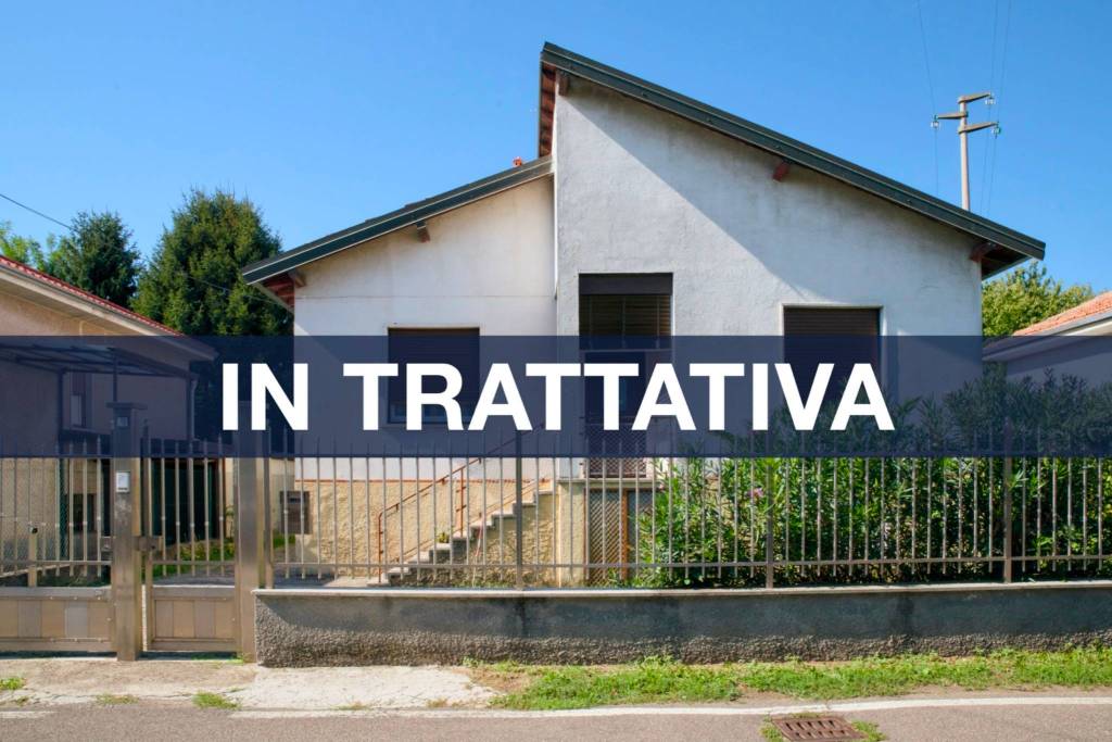 casa indipendente in vendita a Castellanza in zona Castegnate