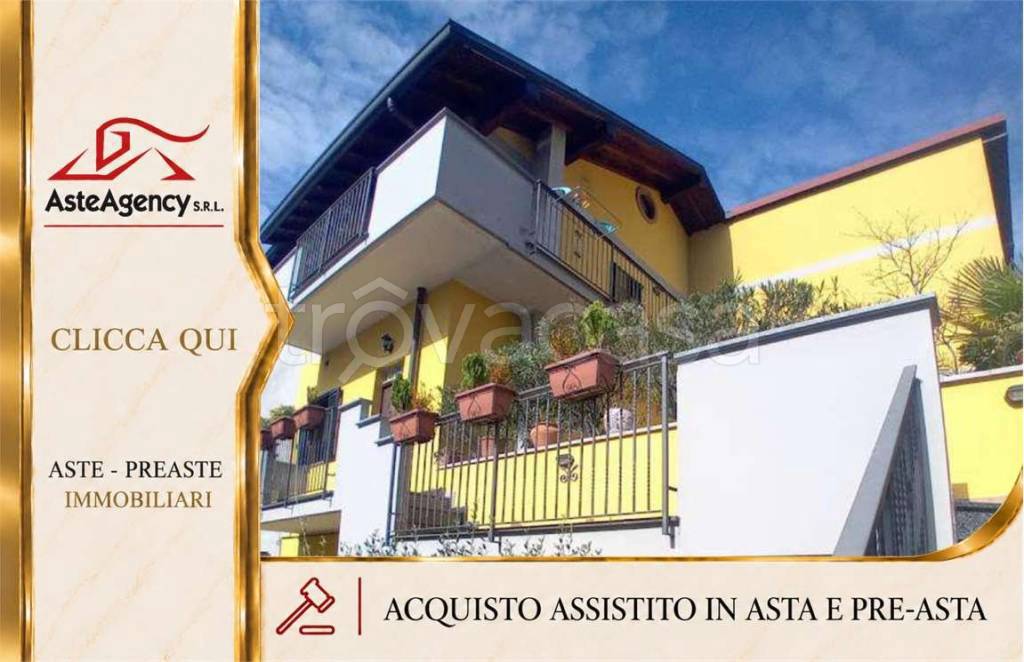 casa indipendente in vendita a Castellanza in zona Castegnate