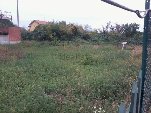 terreno in vendita a Castellanza in zona Buon Gesù