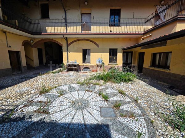 appartamento in vendita a Castellanza in zona Castegnate
