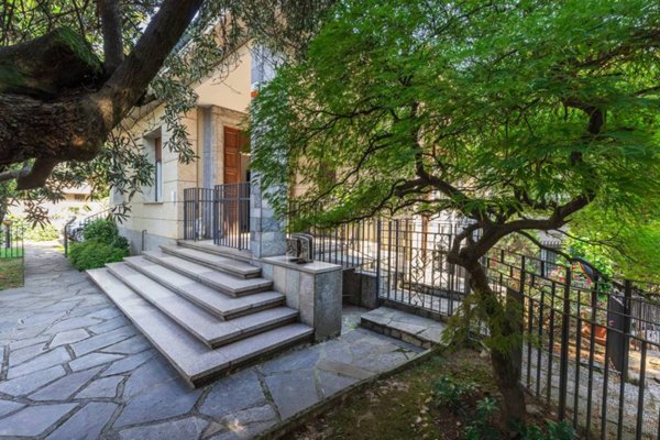casa indipendente in vendita a Castellanza in zona Castegnate