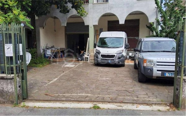 appartamento in vendita a Castellanza in zona Castegnate