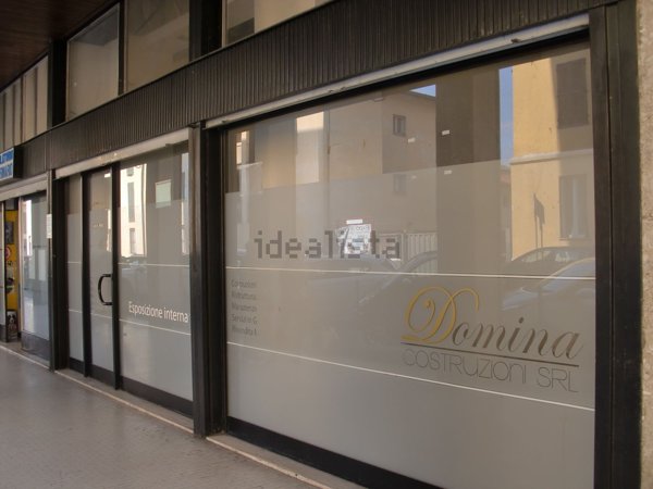 ufficio in vendita a Castellanza in zona Castegnate