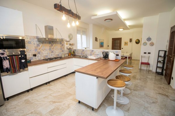 appartamento in vendita a Castellanza in zona Buon Gesù
