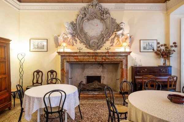 villa in vendita a Castello Cabiaglio