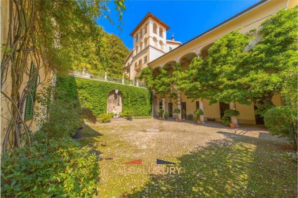 villa in vendita a Castello Cabiaglio
