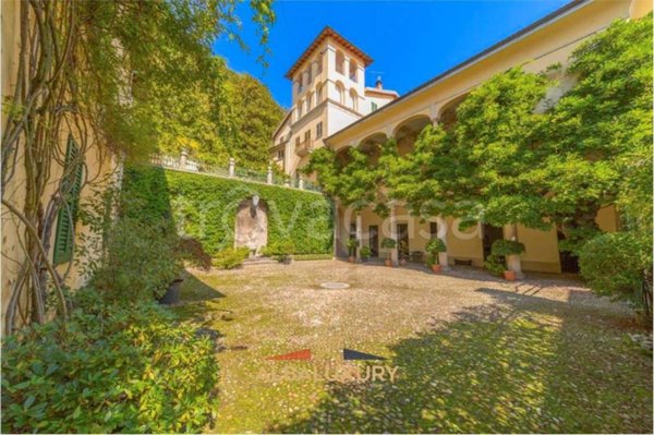 villa in vendita a Castello Cabiaglio
