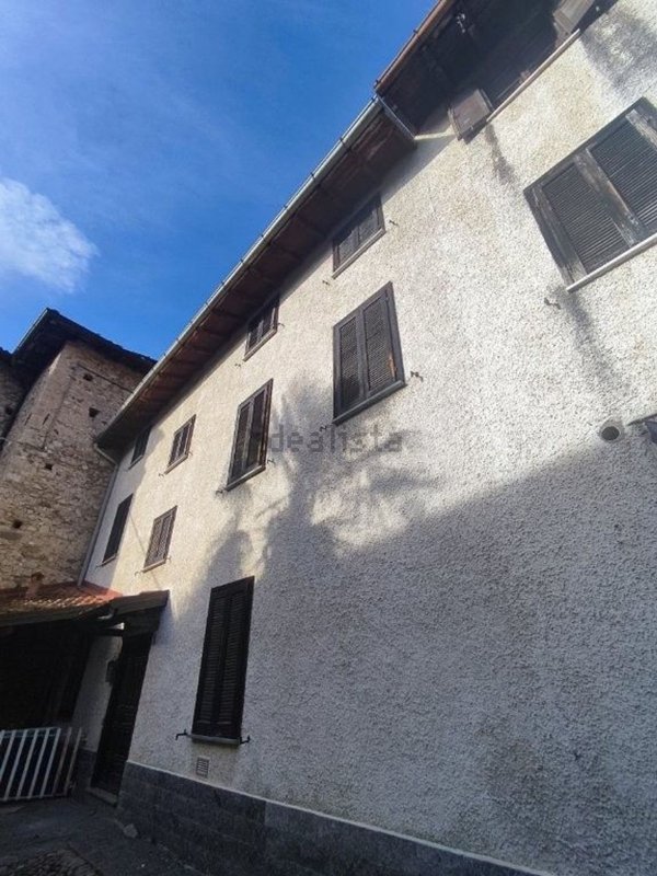 appartamento in vendita a Castello Cabiaglio