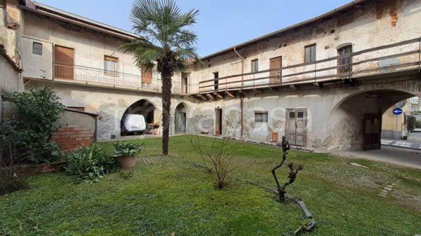 casa indipendente in vendita a Castelseprio