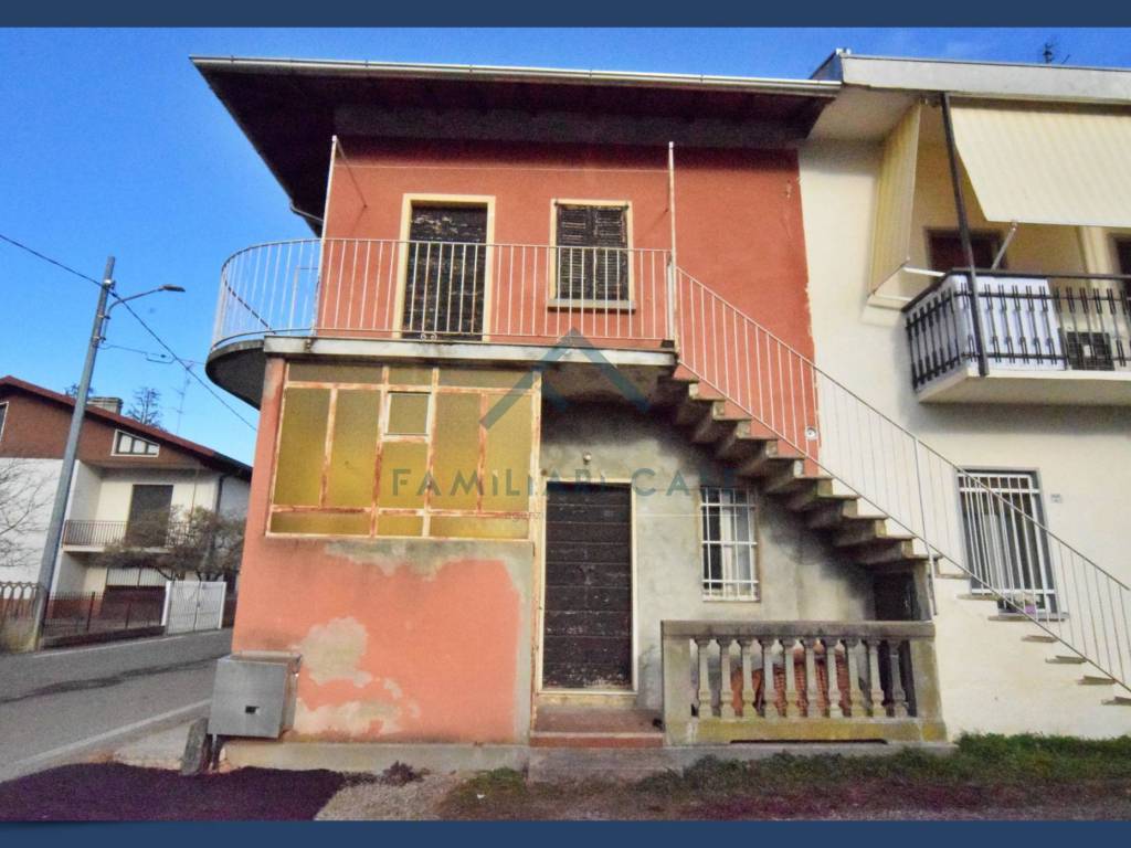 casa indipendente in vendita a Castelseprio