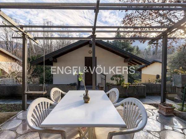 casa indipendente in vendita a Castelveccana in zona Caldé