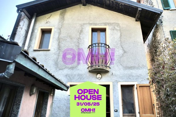 casa indipendente in vendita a Castelveccana in zona Caldé