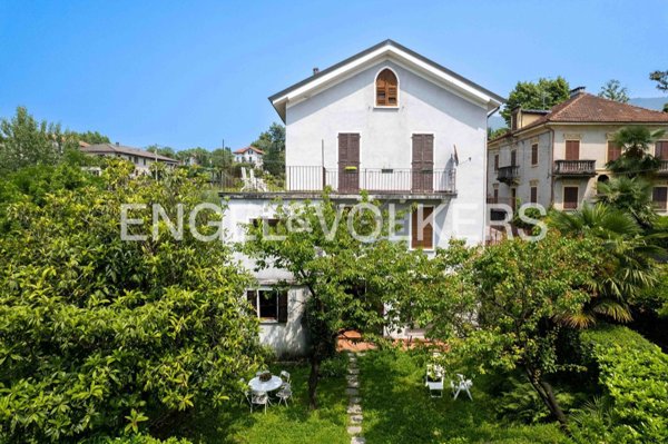 appartamento in vendita a Castelveccana in zona Caldé