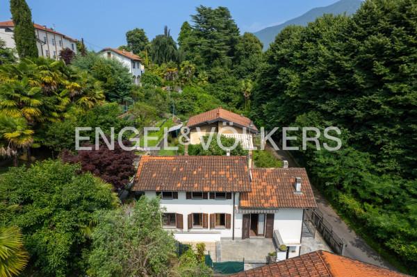 casa indipendente in vendita a Castelveccana in zona Caldé