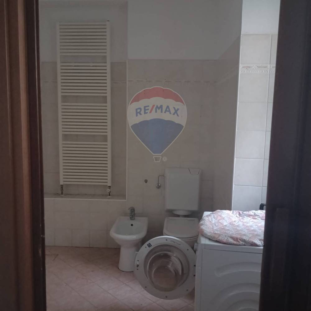 casa indipendente in vendita a Castelveccana