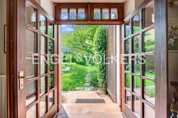 appartamento in vendita a Castelveccana in zona Caldé