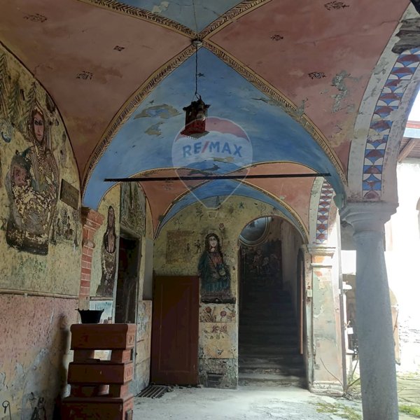 casa indipendente in vendita a Castelveccana in zona Castello