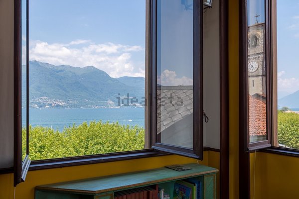 casa indipendente in vendita a Castelveccana