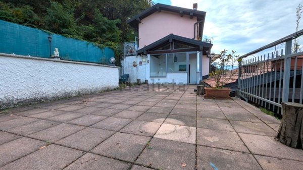 appartamento in vendita a Castelveccana