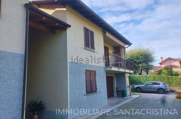 casa indipendente in vendita a Castelveccana