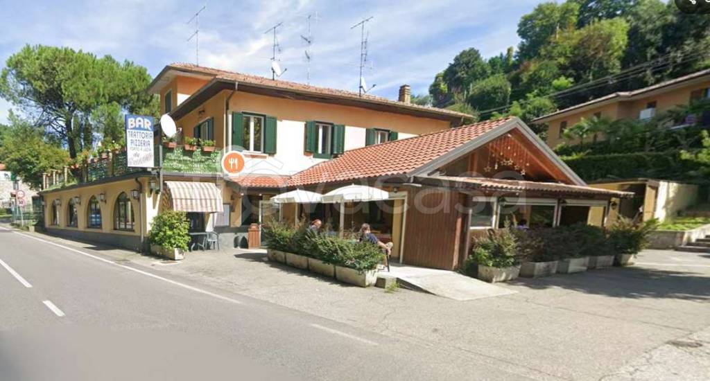 negozio in vendita a Castelveccana in zona Castello