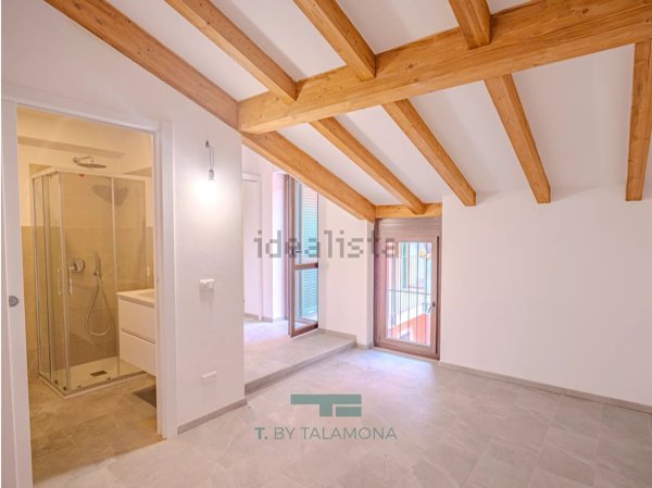 appartamento in vendita a Castelveccana in zona Nasca