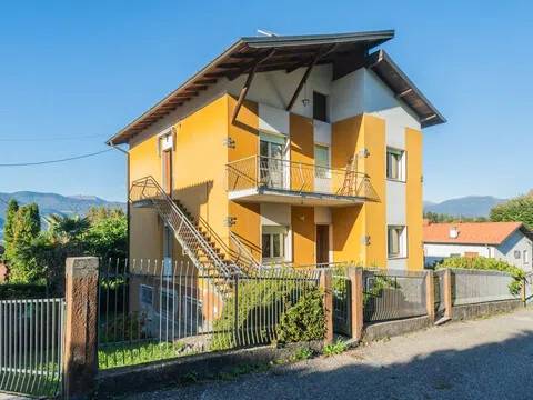 casa indipendente in vendita a Castelveccana in zona Castello