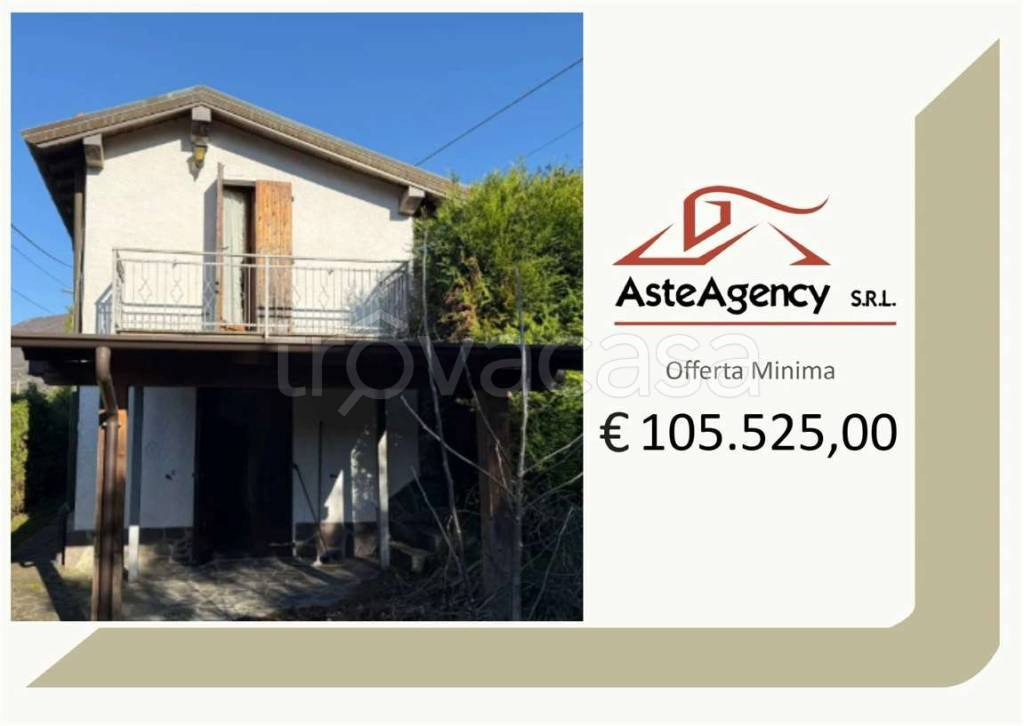 casa indipendente in vendita a Castelveccana in zona Sarigo