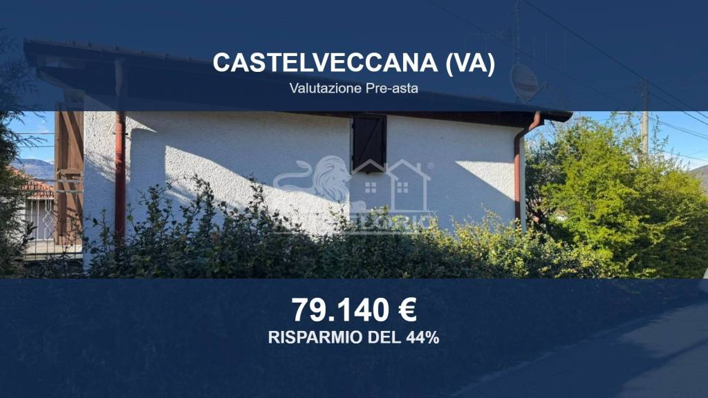 casa indipendente in vendita a Castelveccana in zona Sarigo