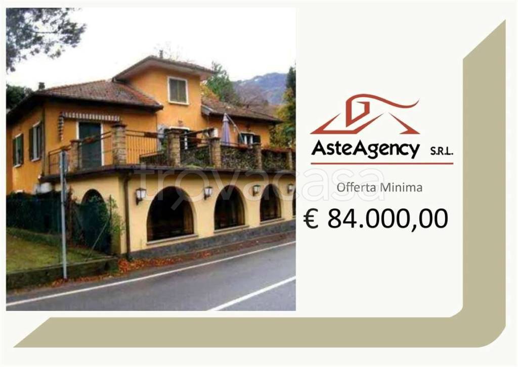 appartamento in vendita a Castelveccana in zona Castello