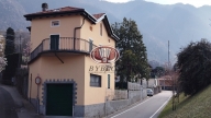 casa indipendente in vendita a Castelveccana in zona Castello