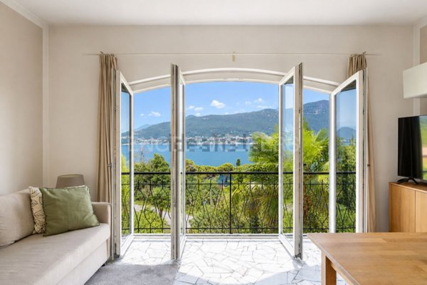 appartamento in vendita a Castelveccana in zona Caldé