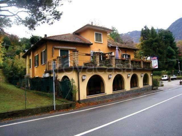 appartamento in vendita a Castelveccana in zona Castello