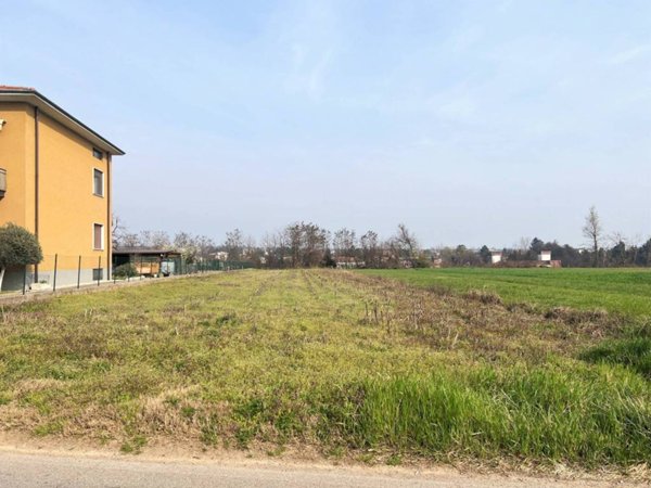 terreno edificabile in vendita a Castiglione Olona in zona Gornate Superiore