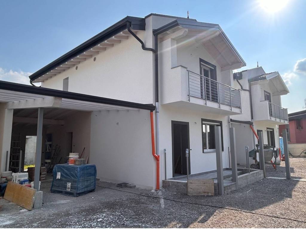 casa indipendente in vendita a Castiglione Olona