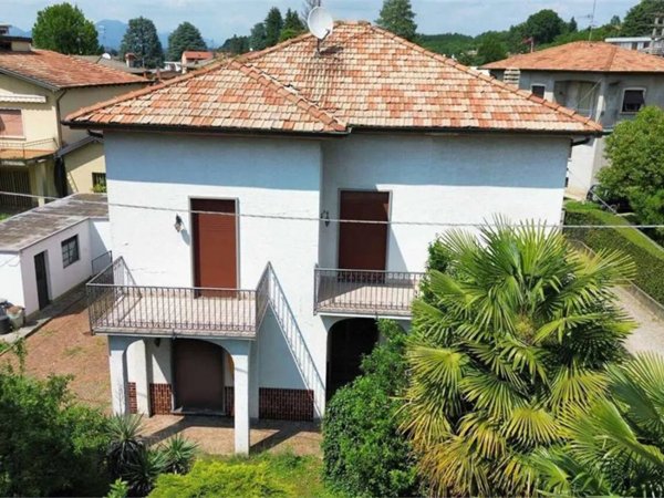 casa indipendente in vendita a Castiglione Olona