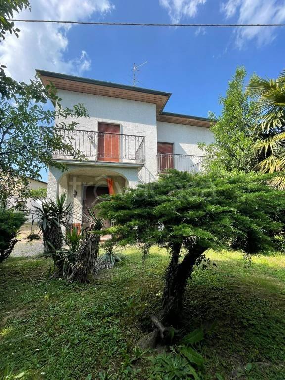 casa indipendente in vendita a Castiglione Olona