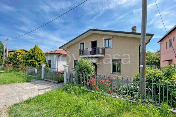 casa indipendente in vendita a Castiglione Olona
